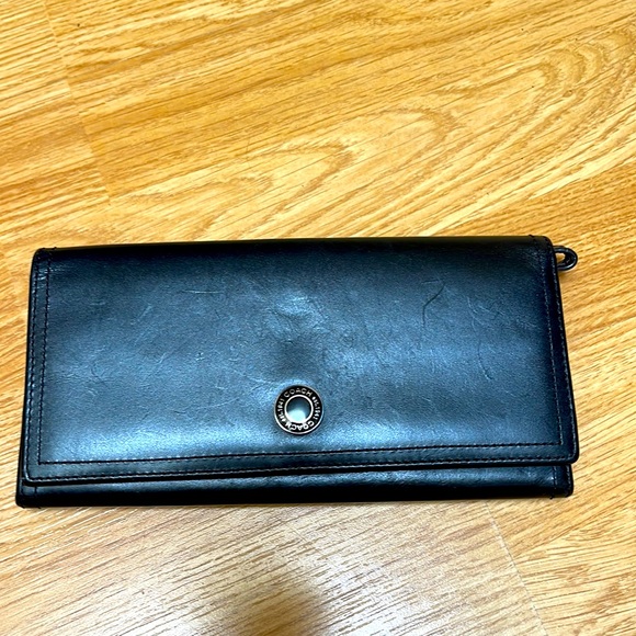 Coach black leather wallet in excellent condition - Picture 1 of 4